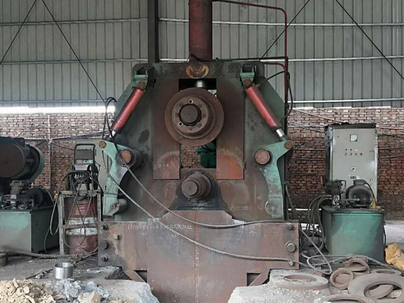 擴(kuò)孔機(jī)